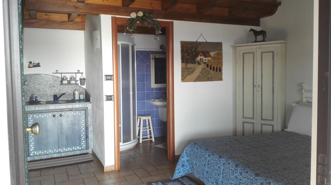 Agriturismo Maiocchi Villa Borgarello Habitación foto