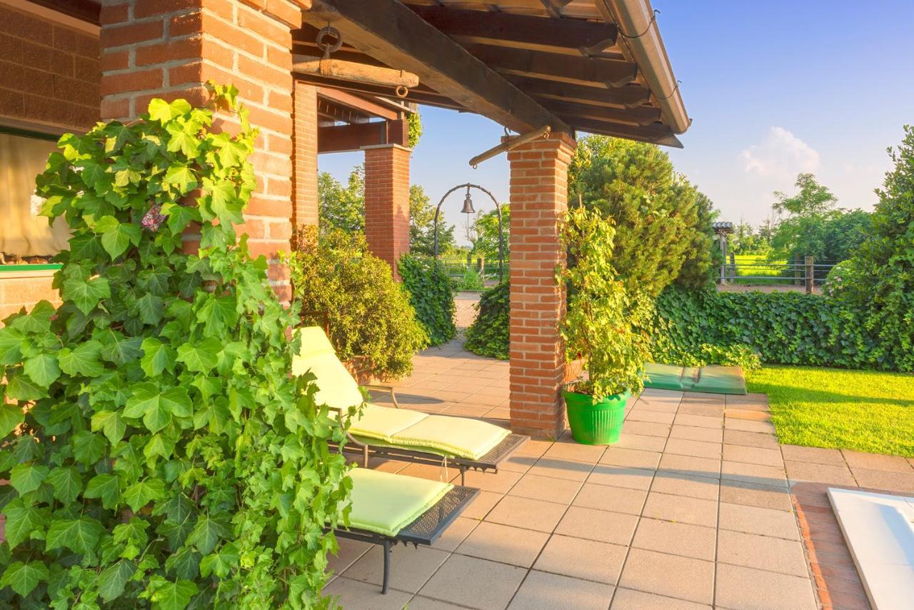 Agriturismo Maiocchi Villa Borgarello Exterior foto