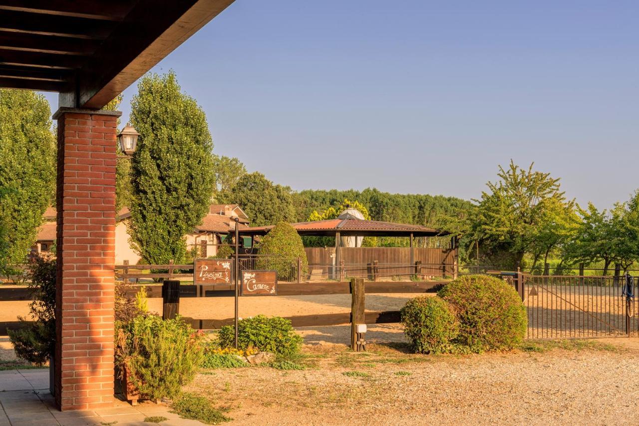 Agriturismo Maiocchi Villa Borgarello Exterior foto